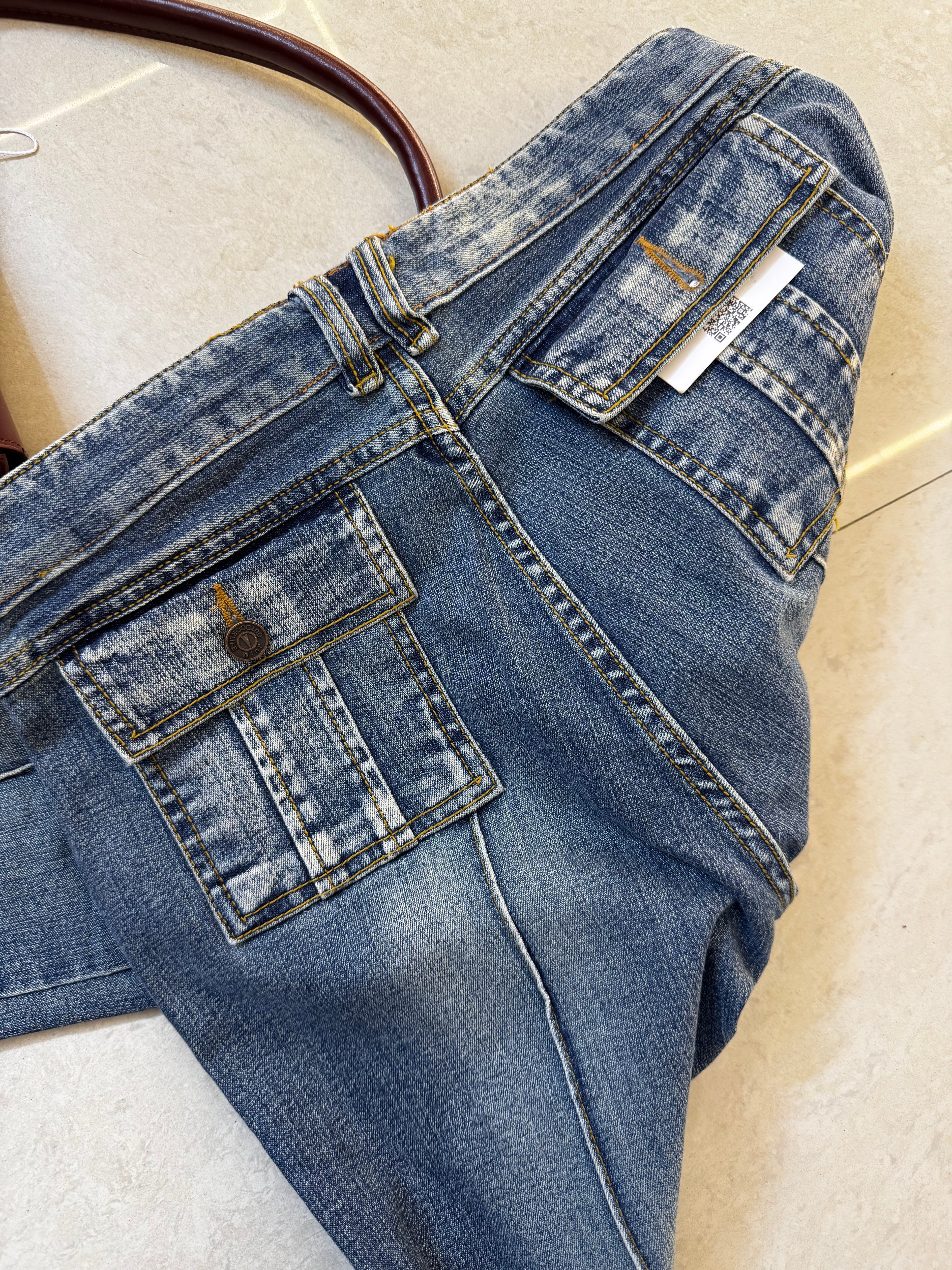 Vintage jeans waist:28/l:38/inceam:9/hips:34