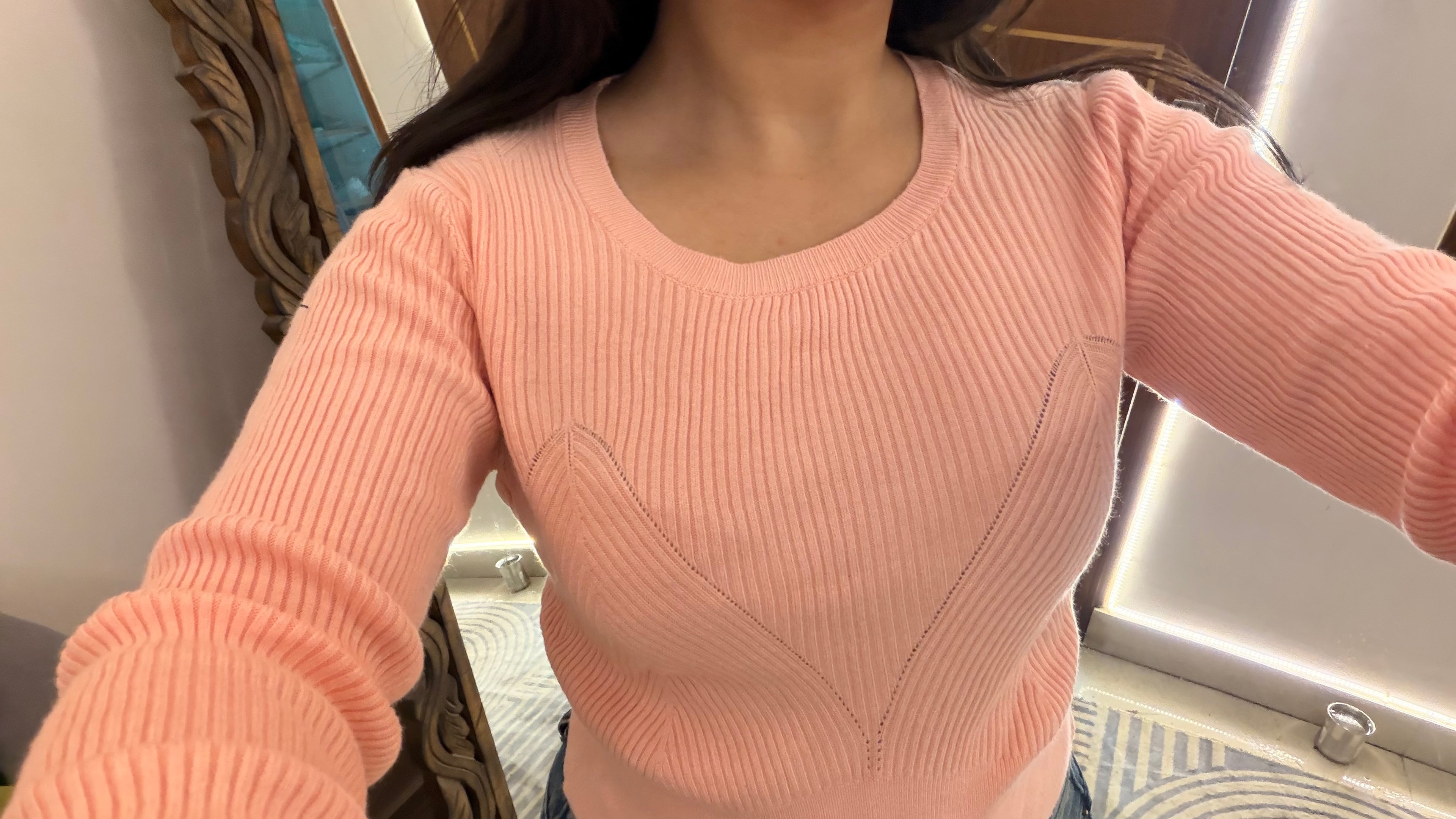 25 cute top 30-34 bust