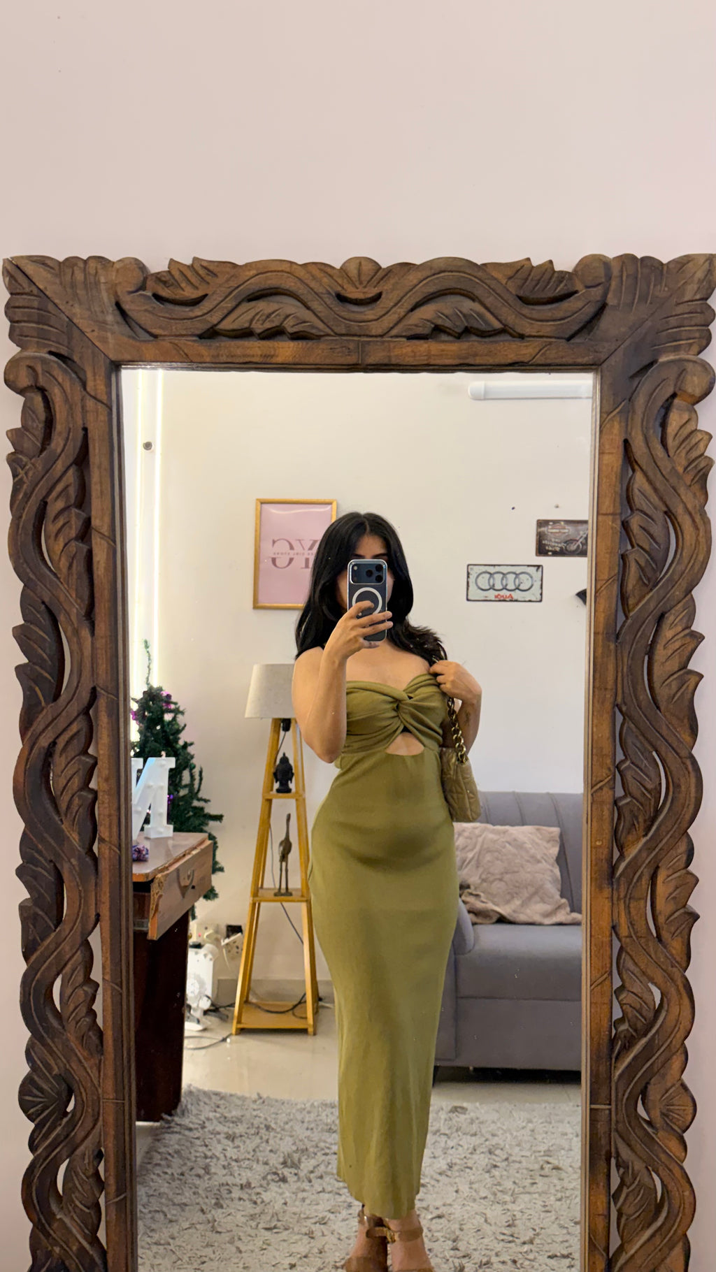29 Bodycon dress bust 32-34/length 43