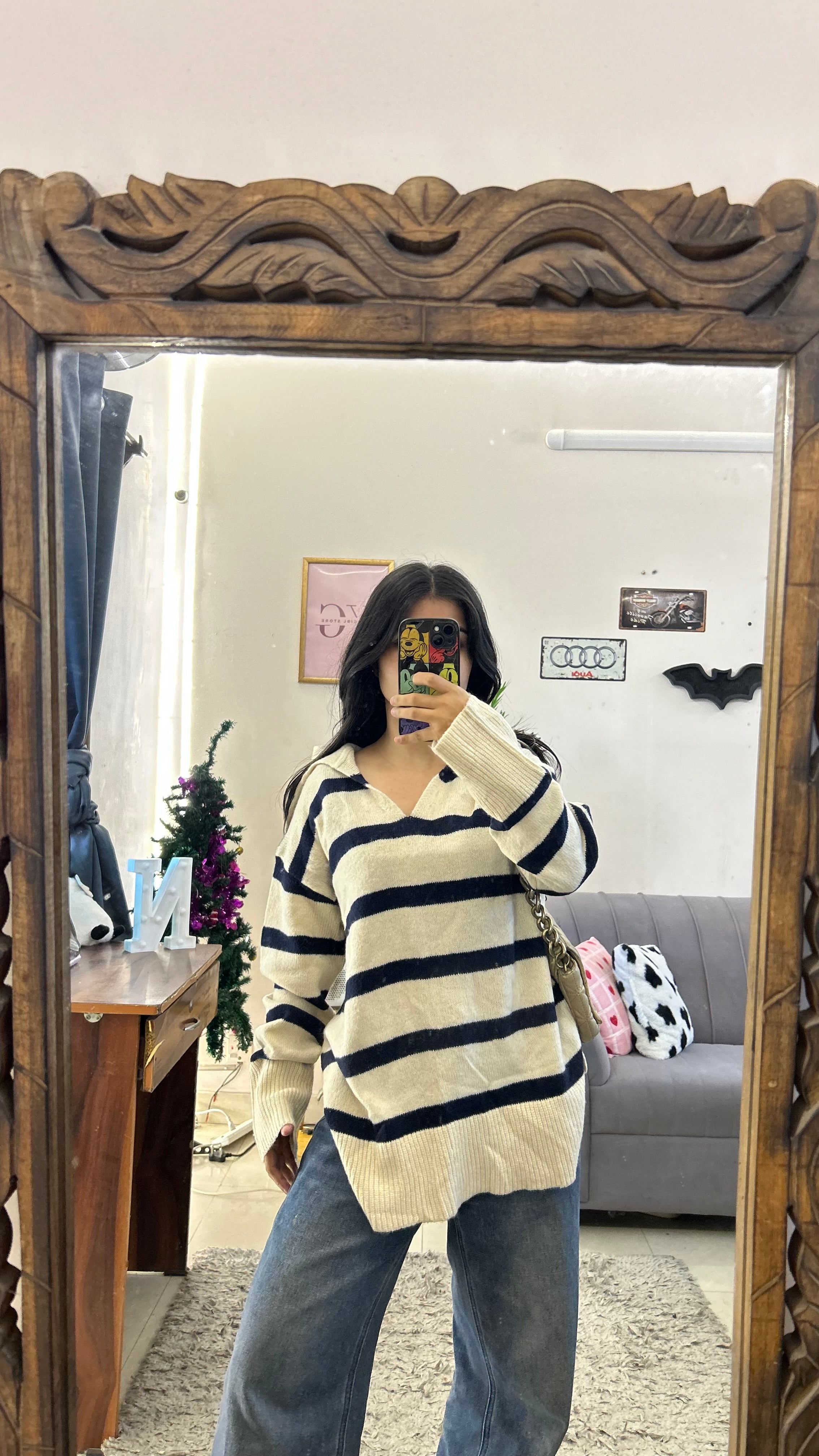 8 cute light sweater L