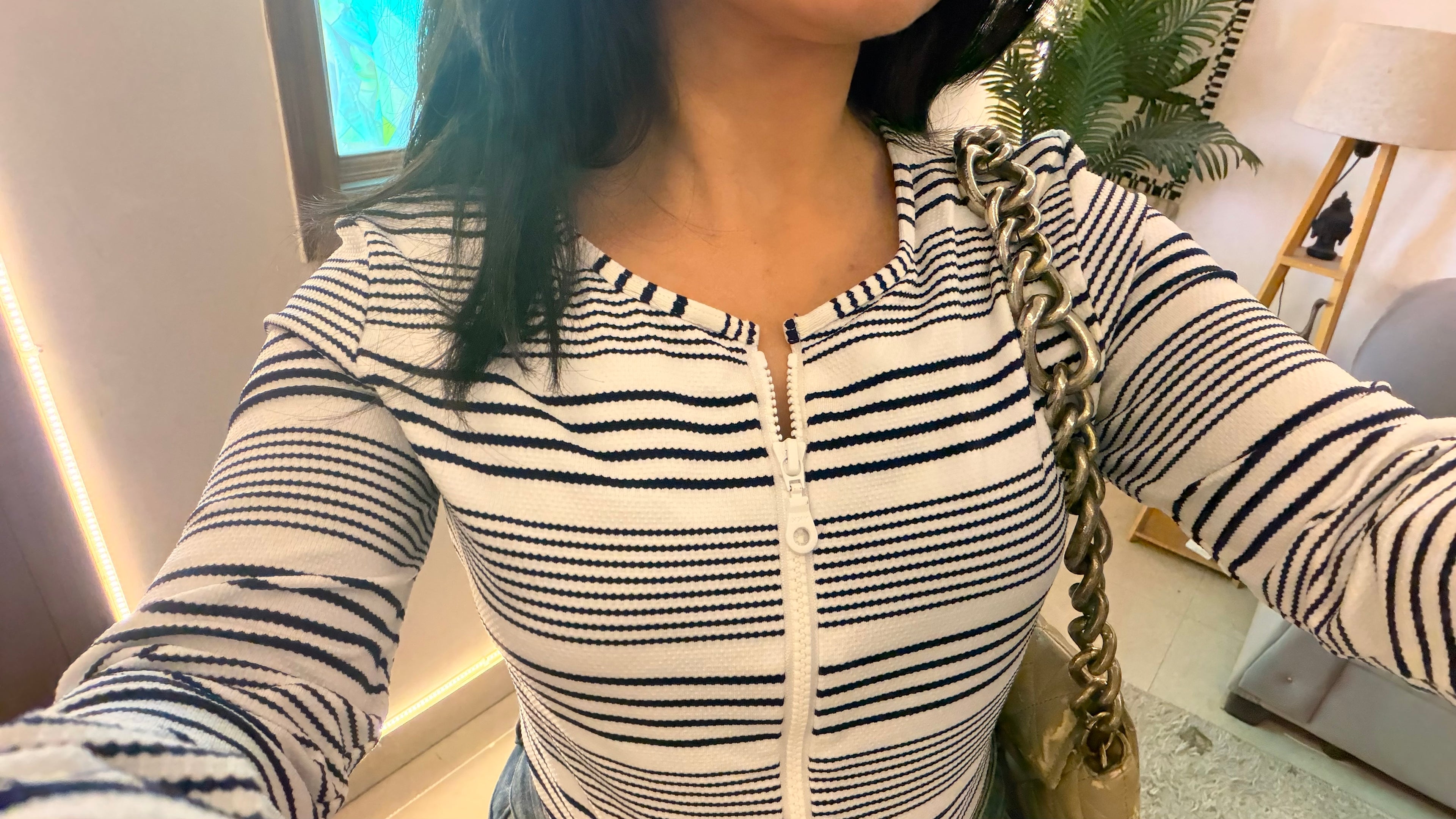 23 cute top 32-34 bust