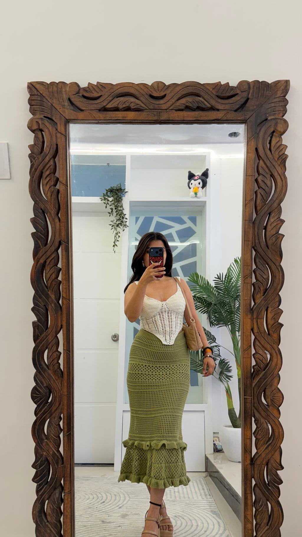 82 Cute Crochet Skirt 24-28 waist/l:34
