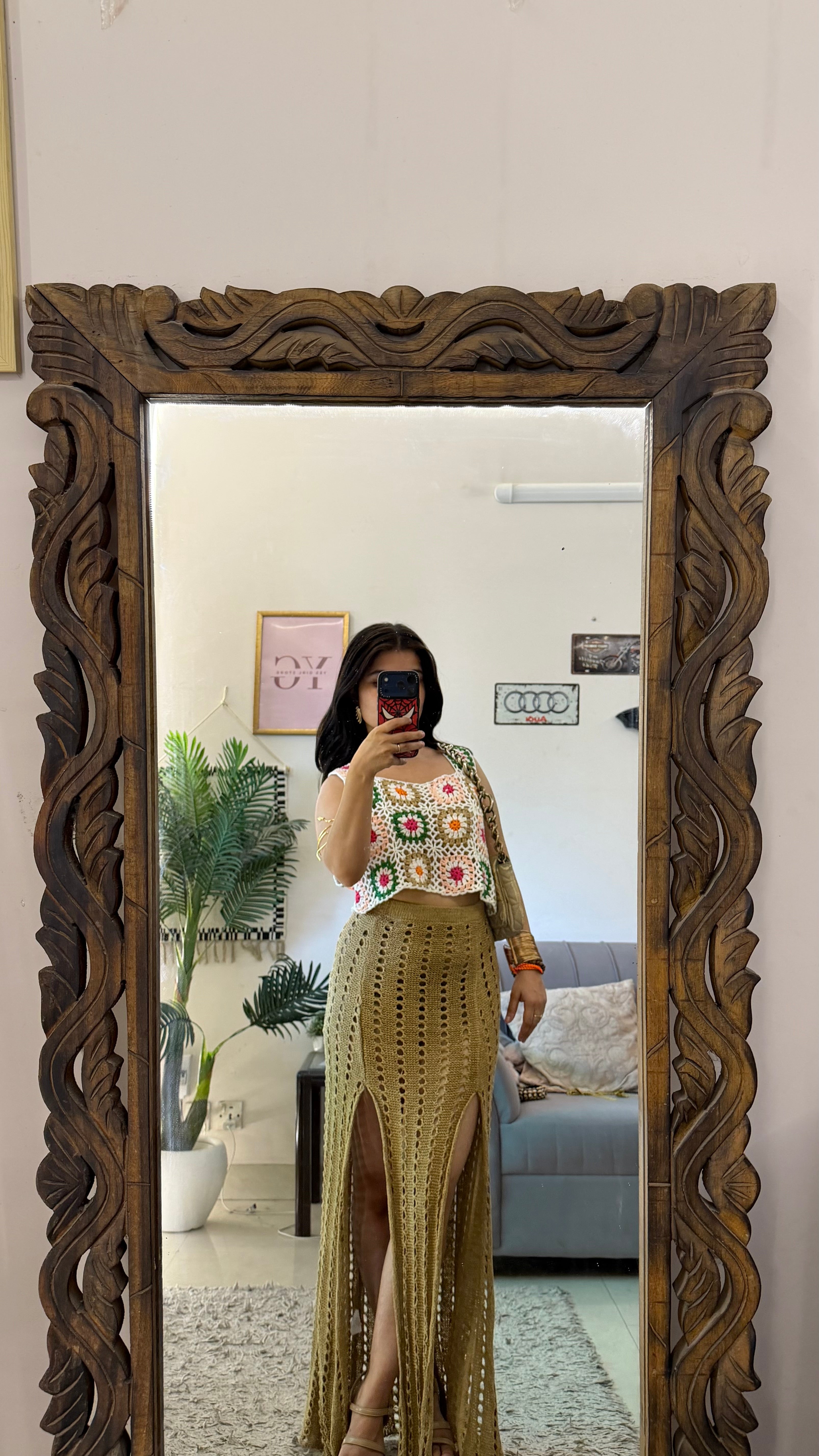 82 crochet skirt 28-30w/45L