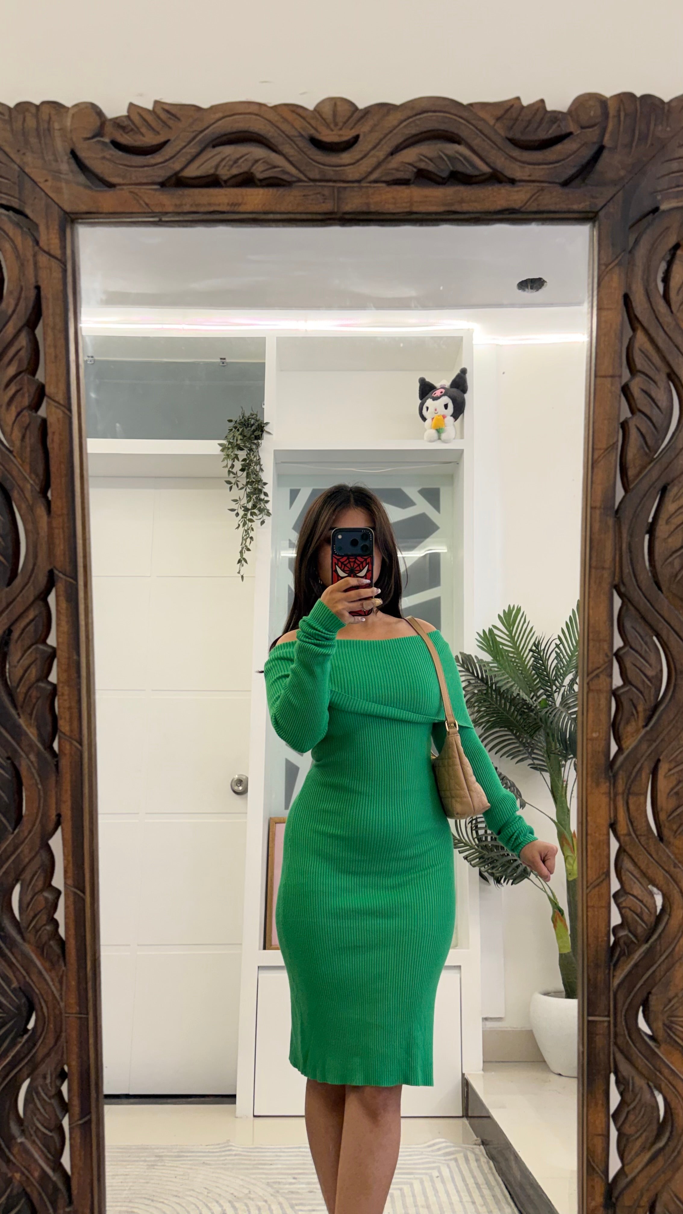 122 Bodycon dress 32-36bust/36 L