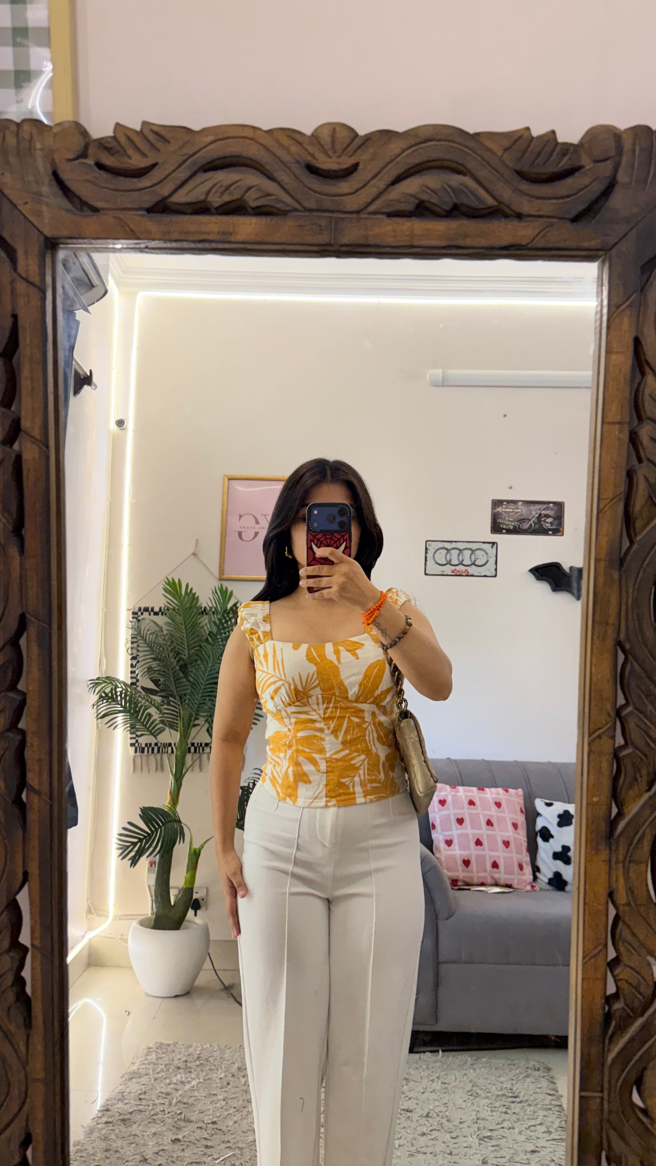 139 Pinterest top 28-32 bust