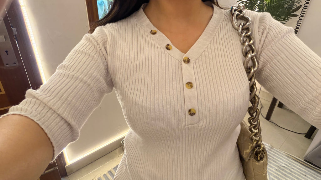 22 cute top 28-33 bust