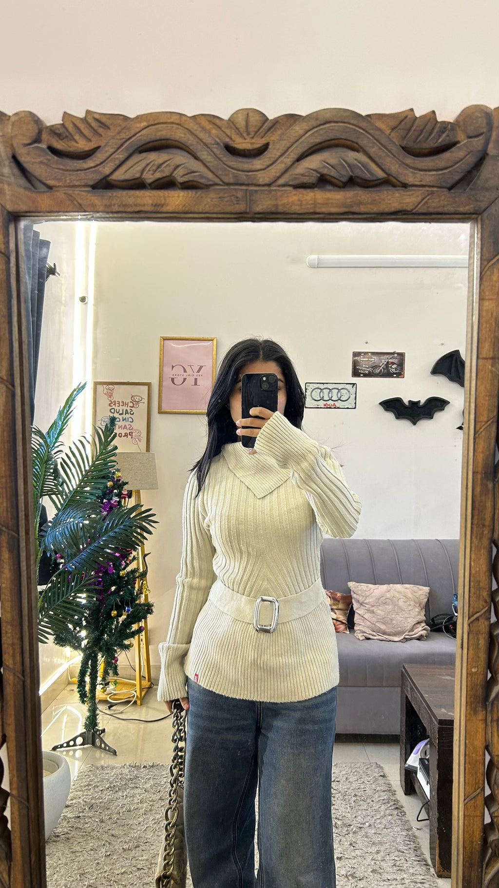 4 cute sweater 28-32 bust