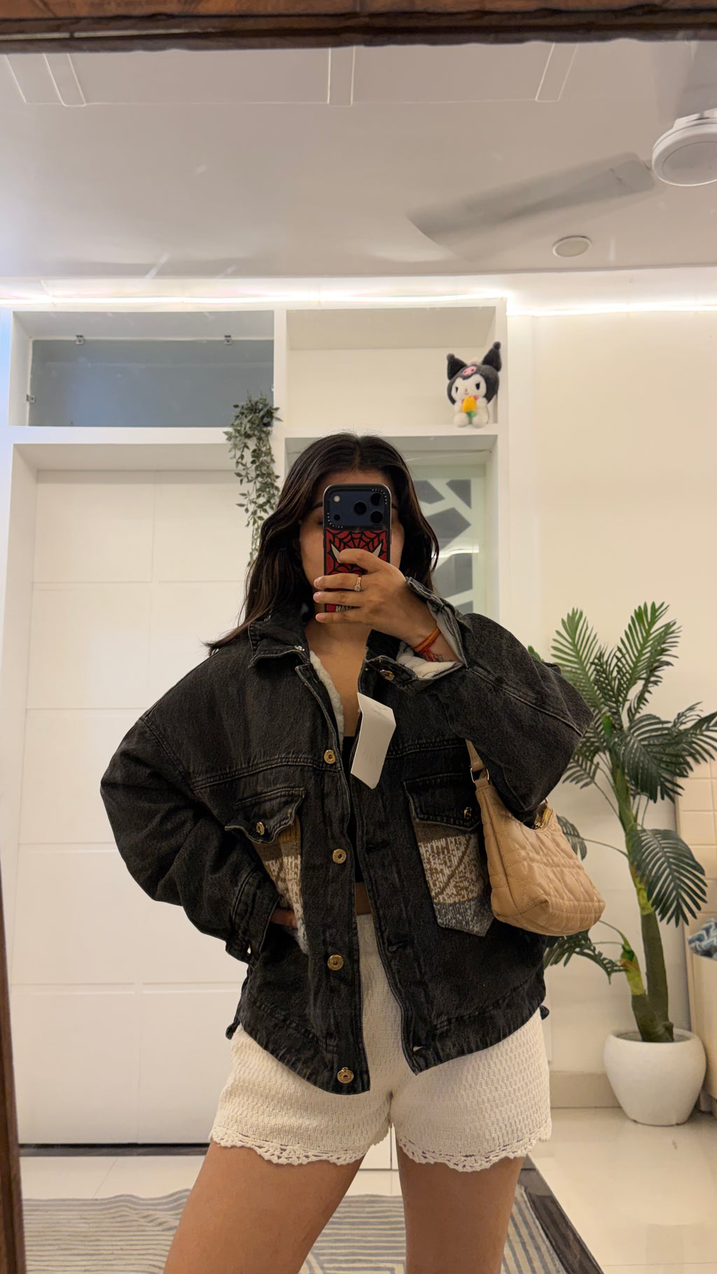 41 denim jacket upto bust 40/l:20 ( fur jacket)