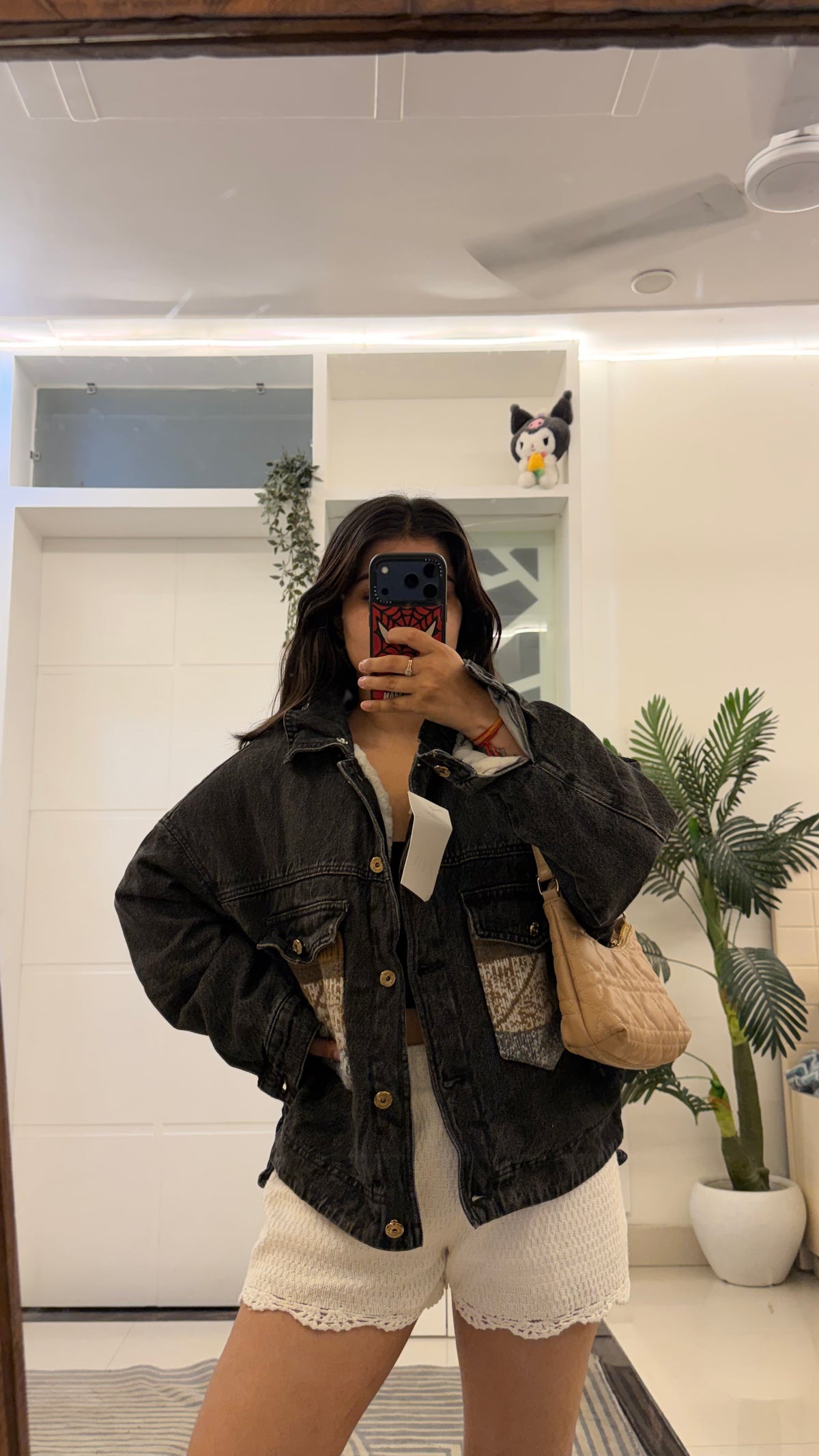 41 denim jacket upto bust 40/l:20 ( fur jacket)