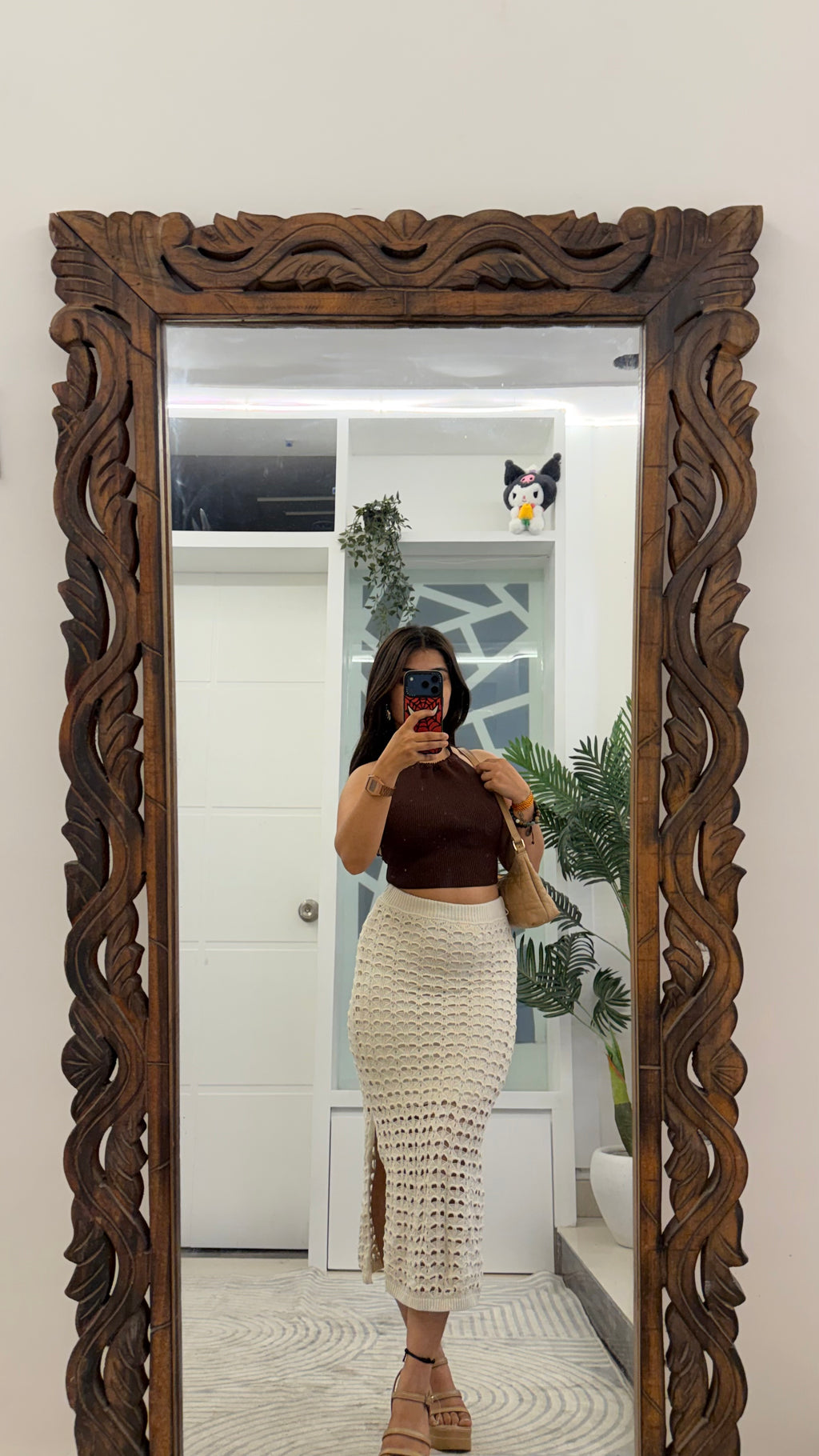 24 Classy Crochet skirt 28-32 waist/l: 37
