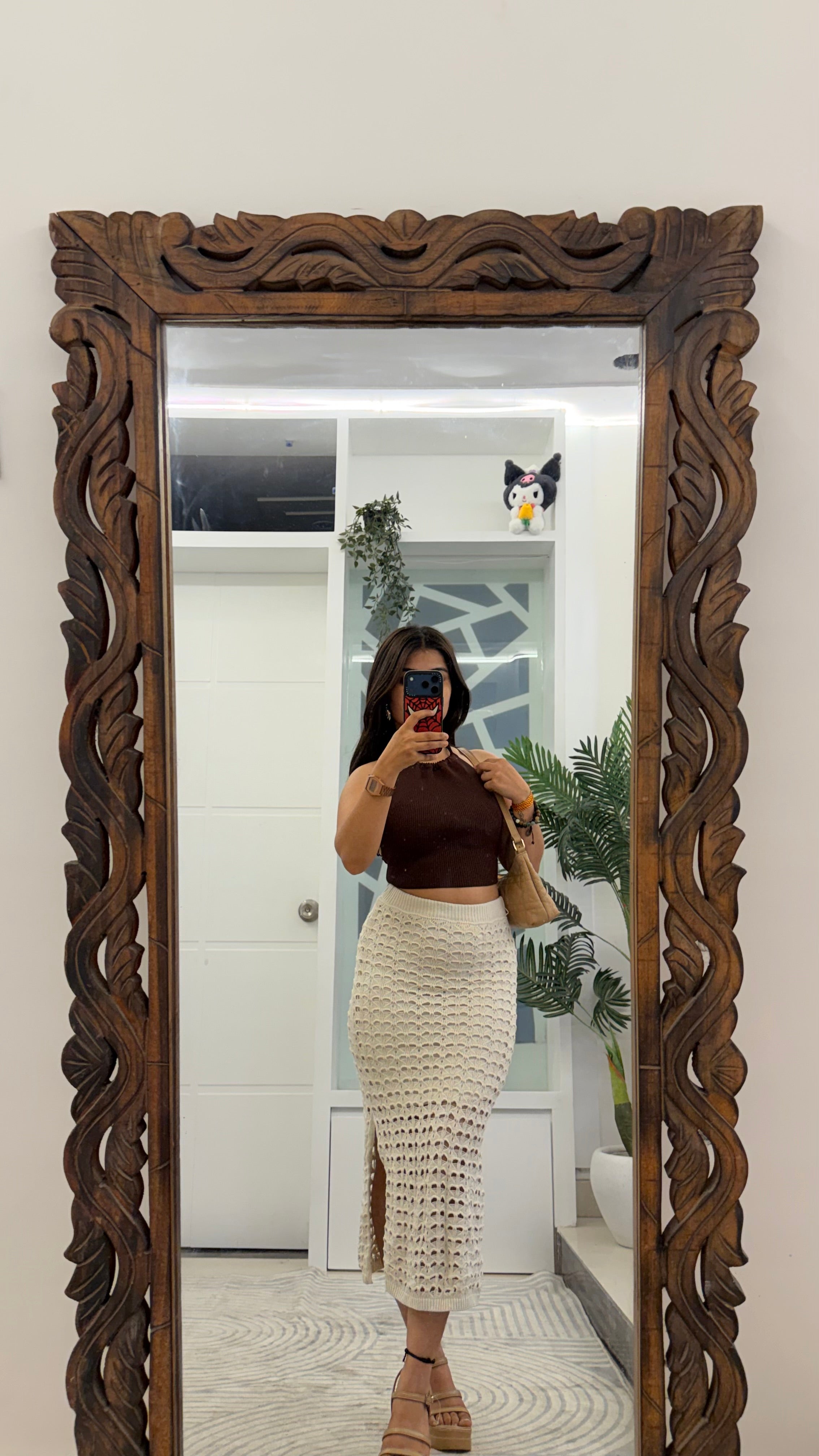 24 Classy Crochet skirt 28-32 waist/l: 37