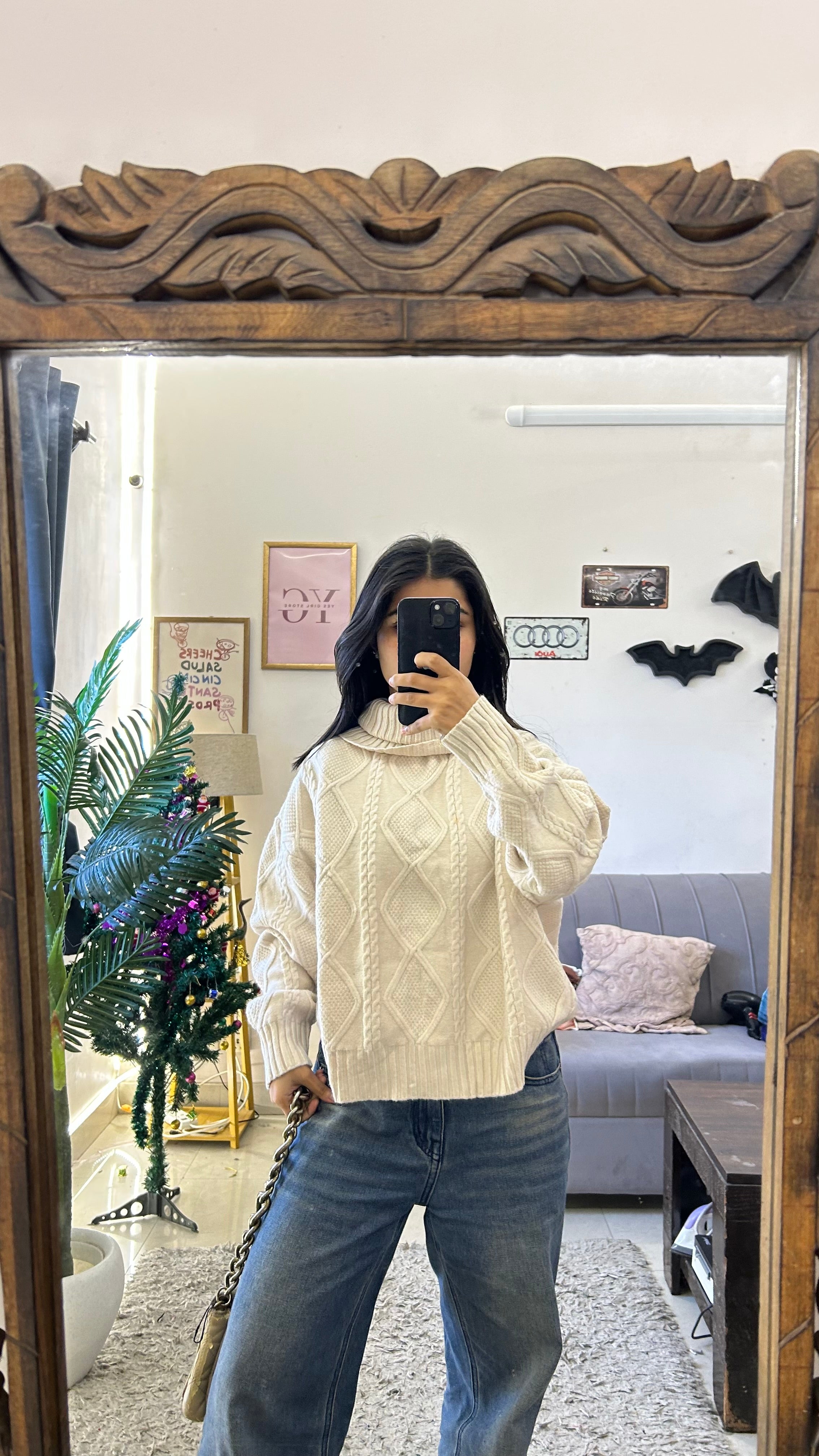 Cute sweater M-L