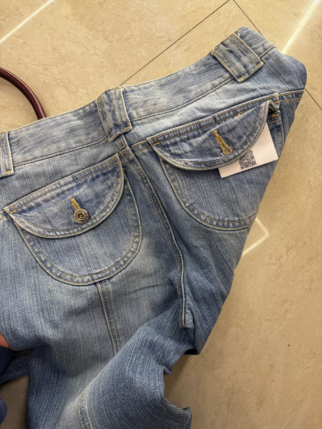 2) Vintage jeans waist:28/l:38/inceam:9/hips:34