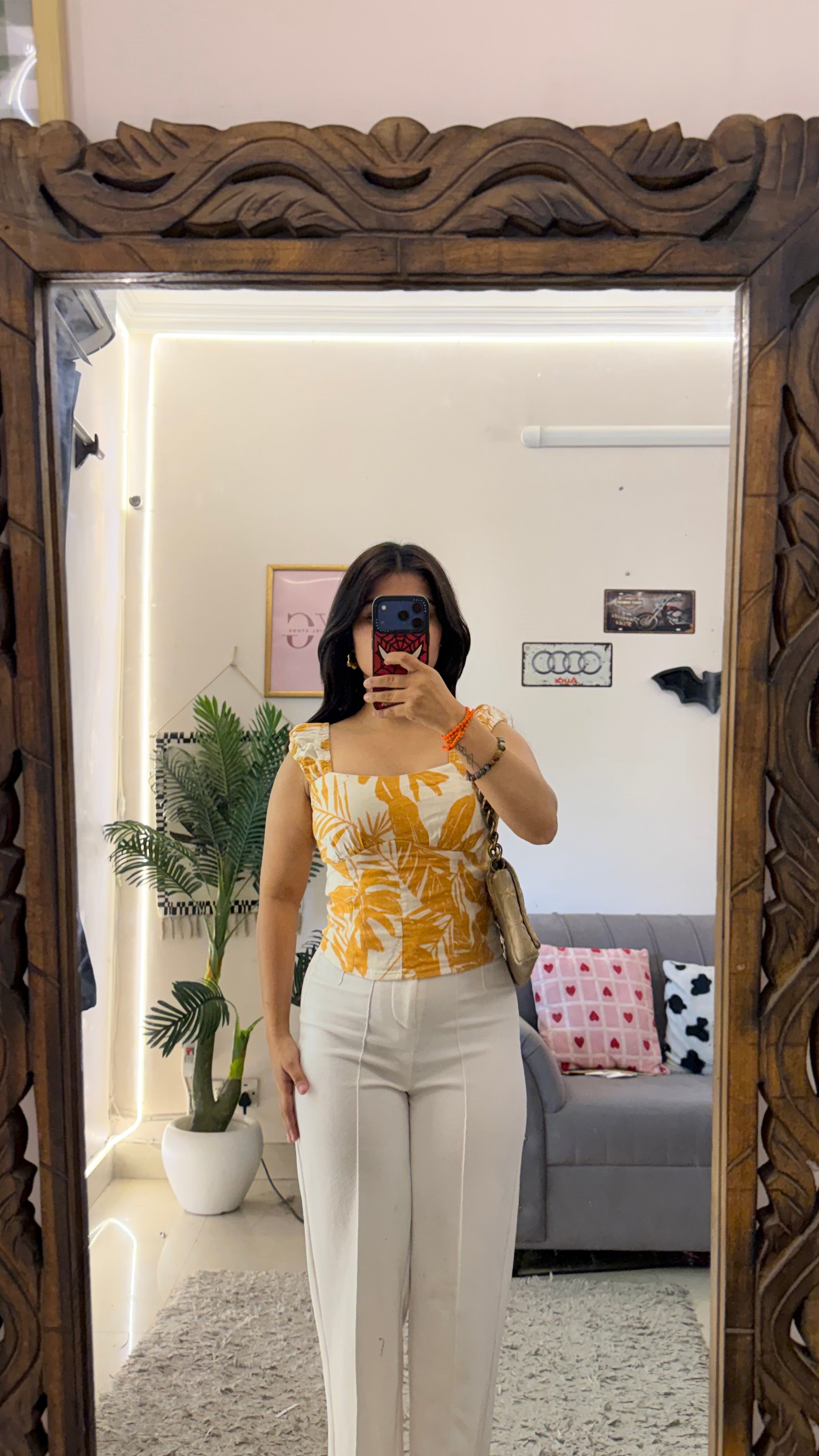 139 Pinterest top 28-32 bust