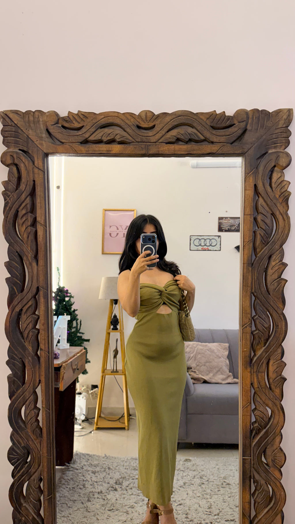 29 Bodycon dress bust 32-34/length 43