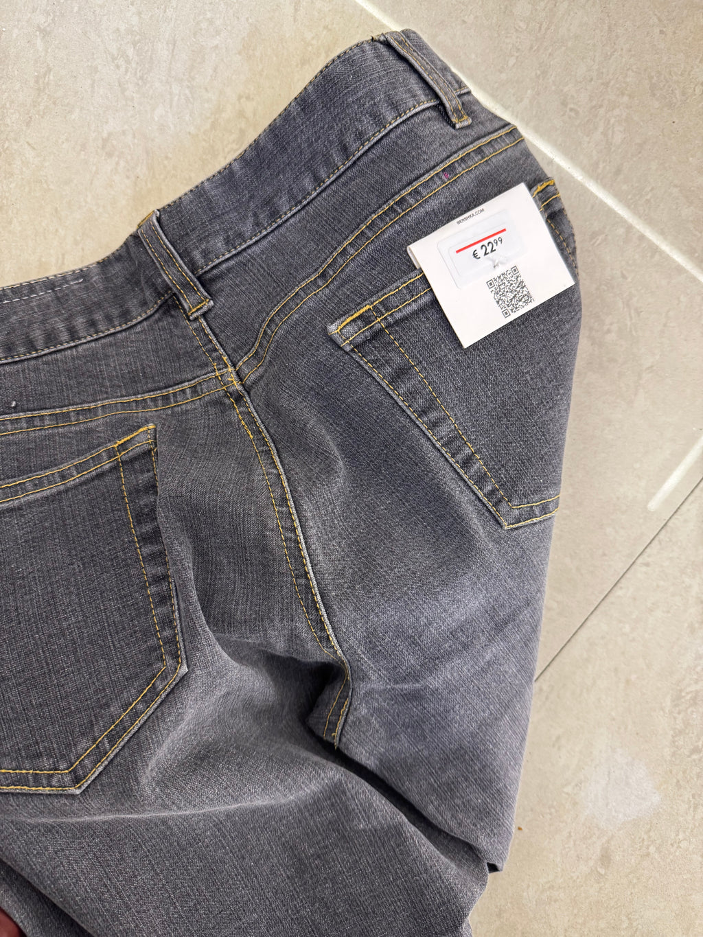 12) Vintage jeans waist:26/l:37/inceam:9/hips:34
