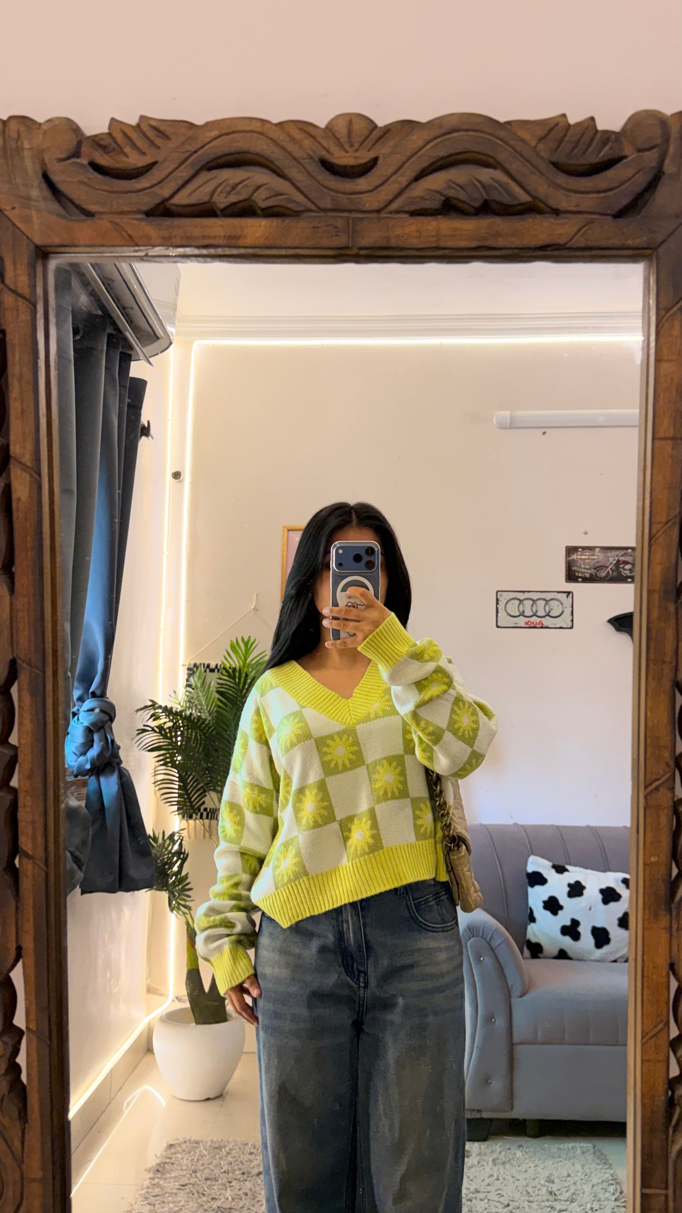 18 cute sweater M
