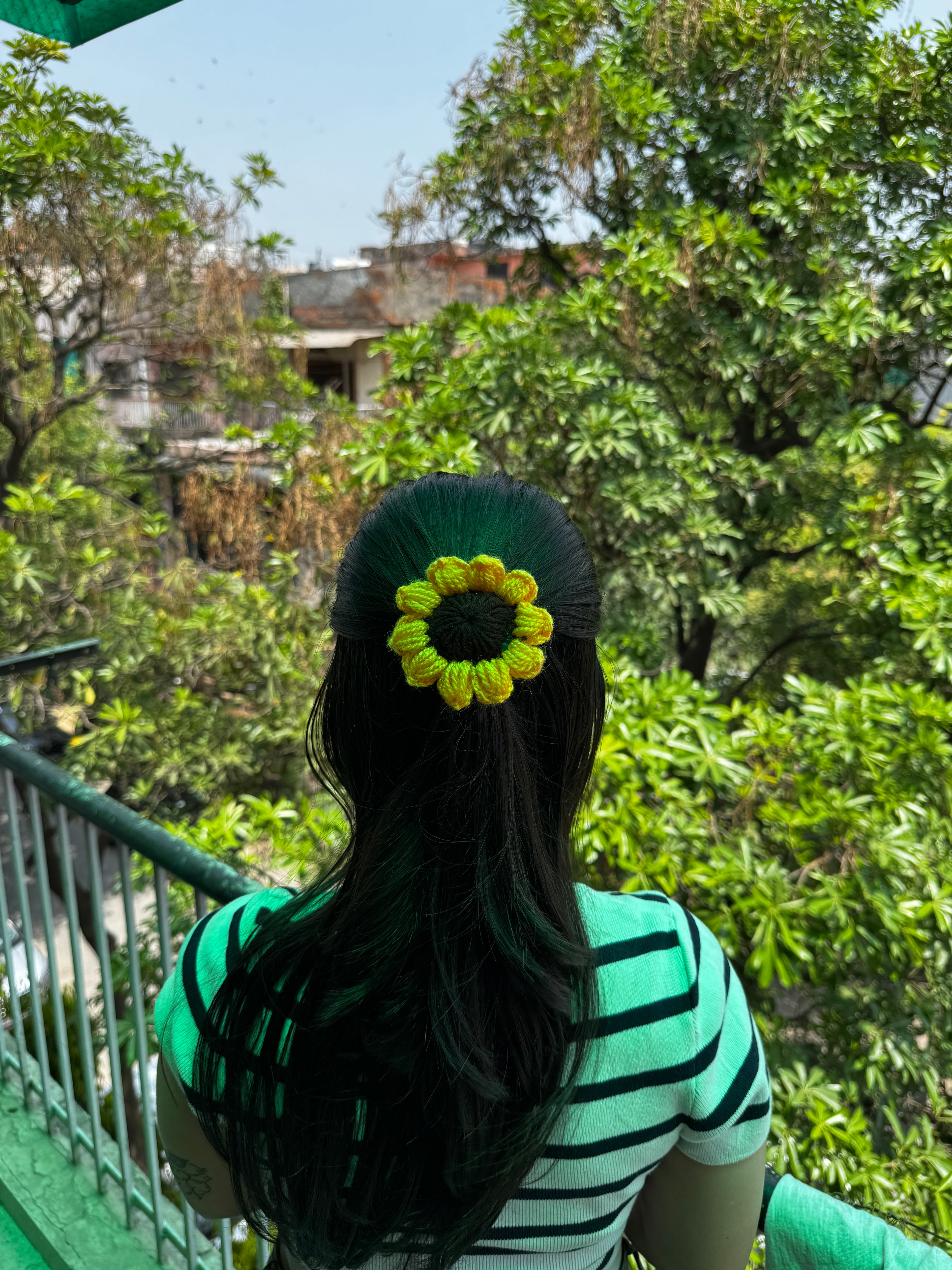Cute big sunflower band