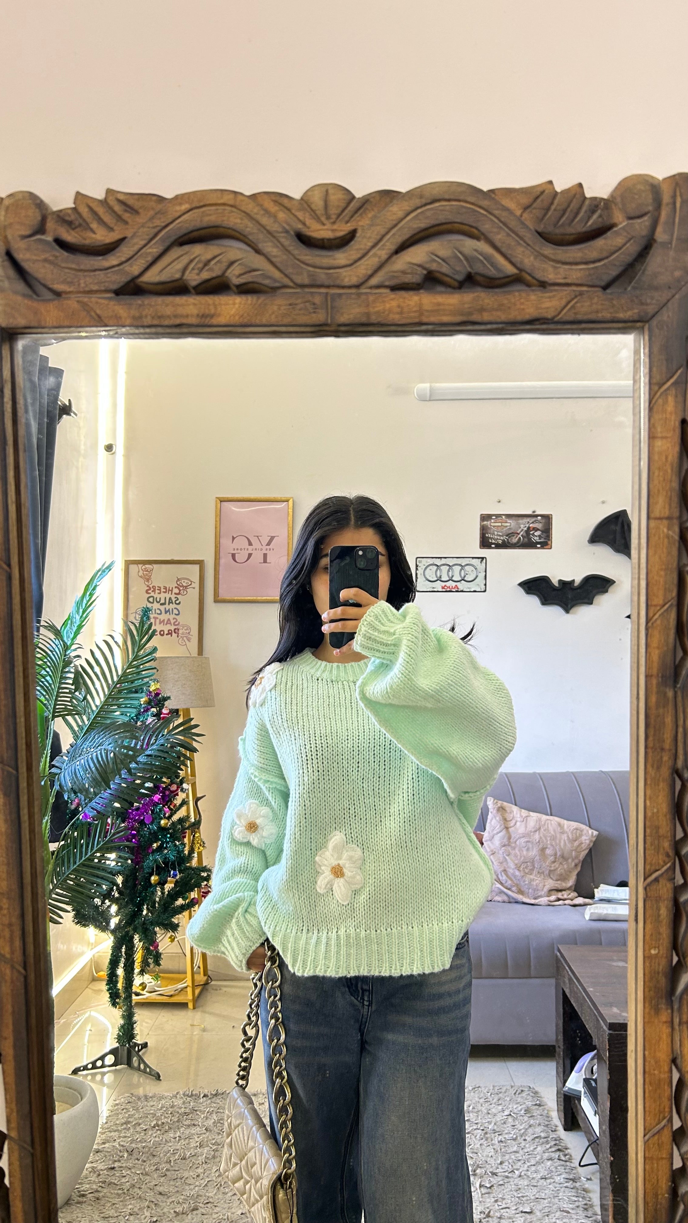 42 cute sweater M -L