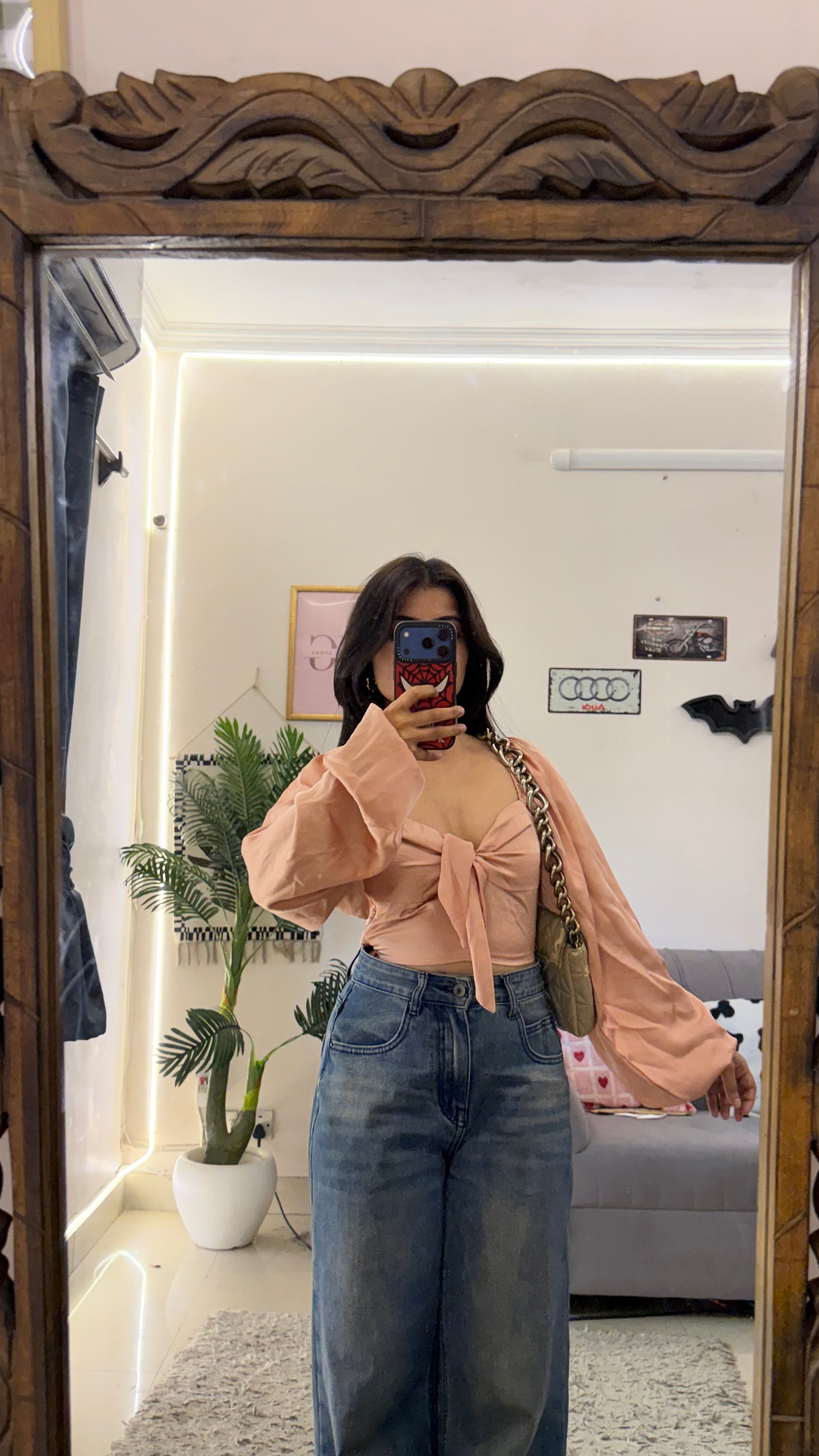 177 cute satin top 28-32 bust
