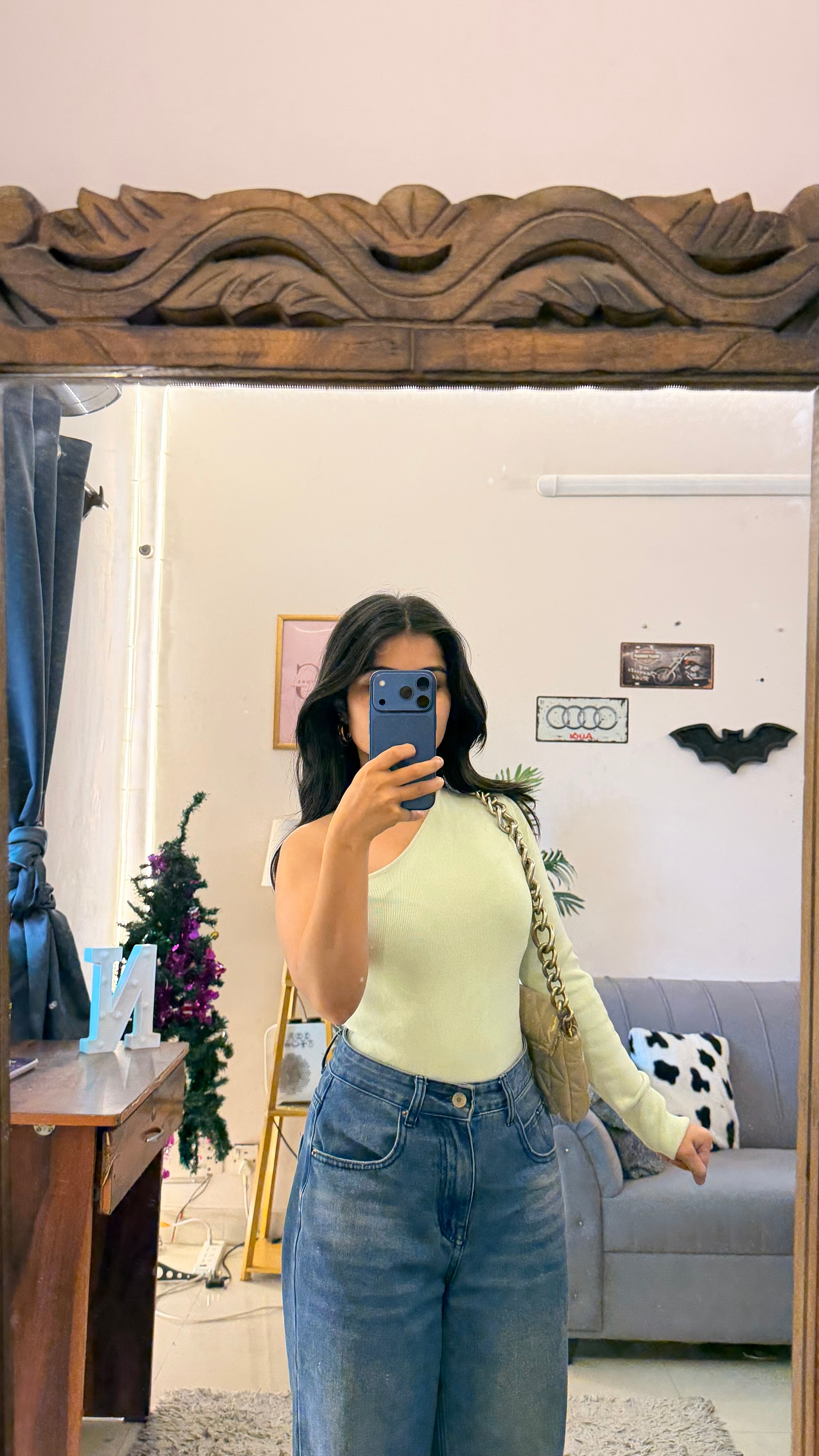 109 cute Zara top M