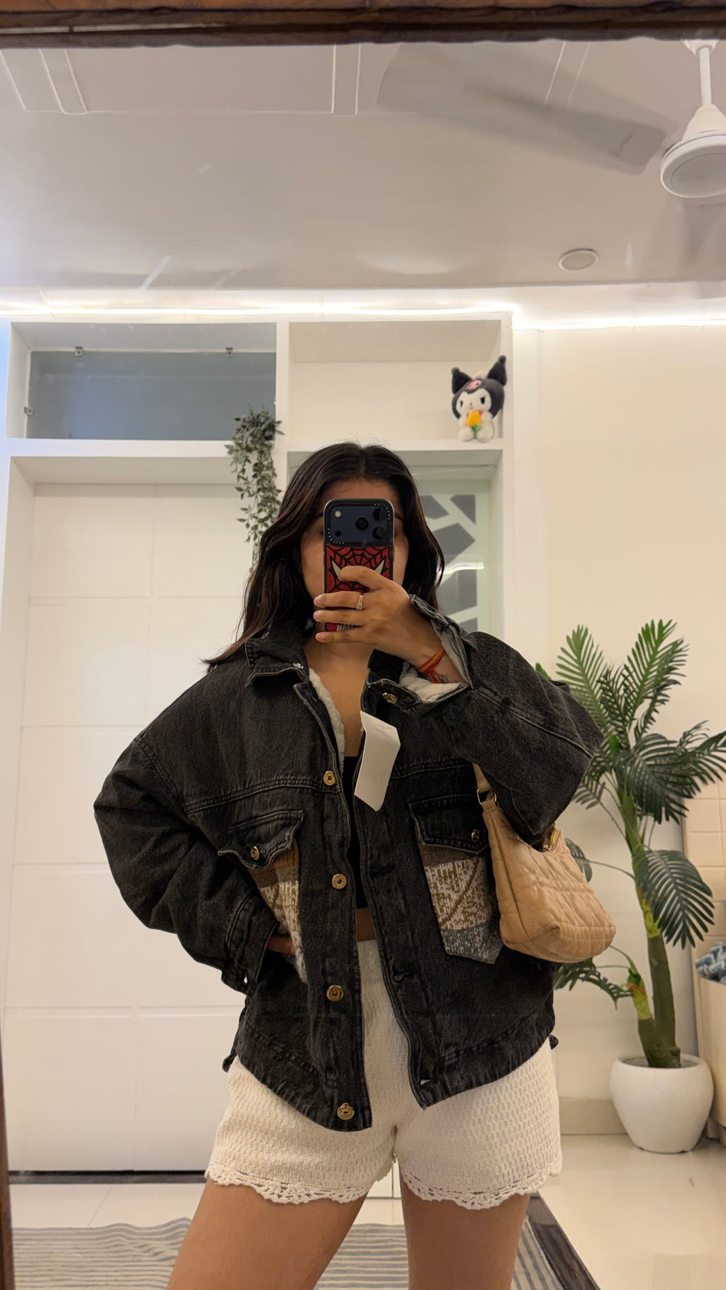 41 denim jacket upto bust 40/l:20 ( fur jacket)